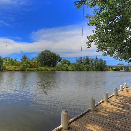 Nrma Bairnsdale Riverside Holiday Park Exterior photo