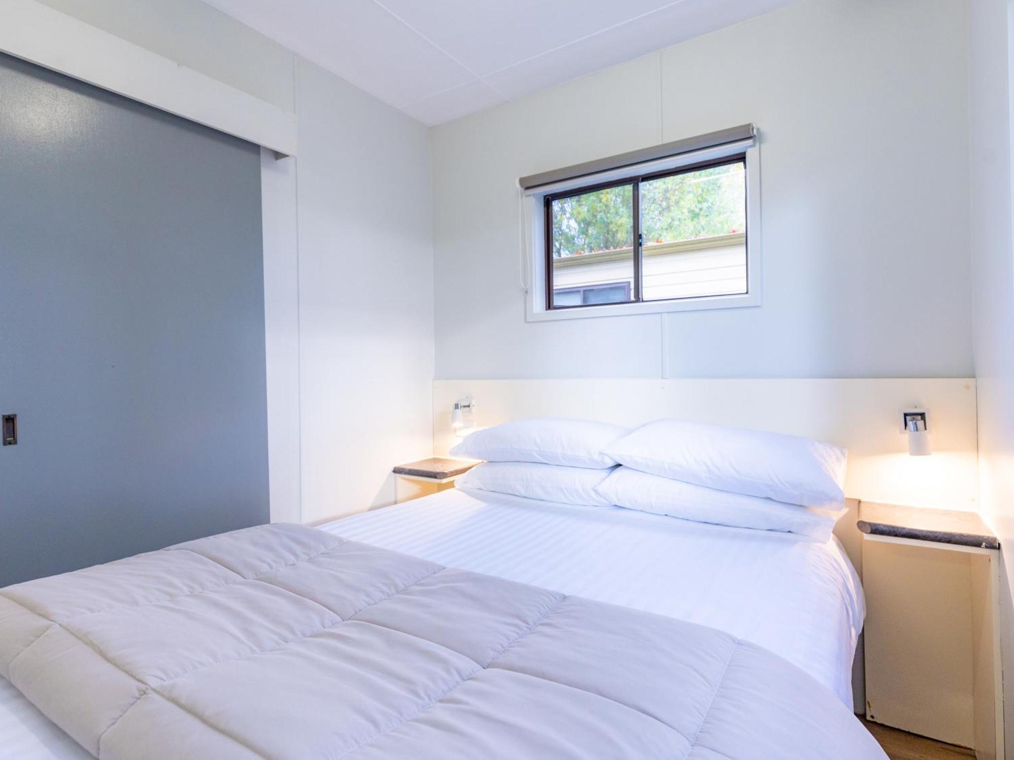 Nrma Bairnsdale Riverside Holiday Park Room photo