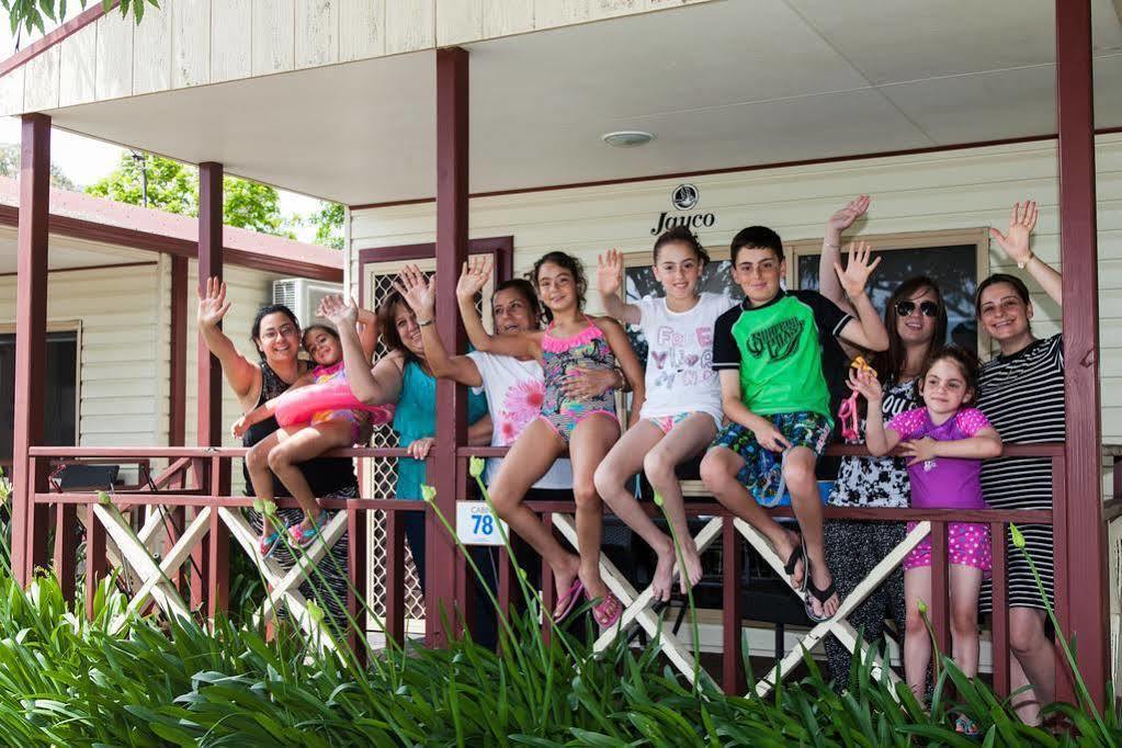 Nrma Bairnsdale Riverside Holiday Park Exterior photo