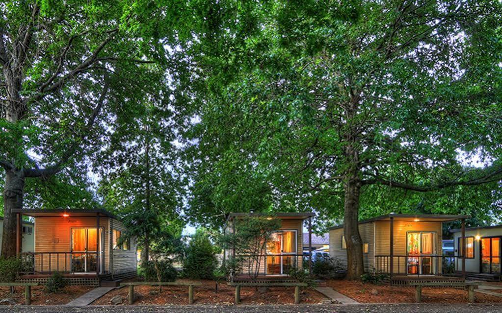 Nrma Bairnsdale Riverside Holiday Park Exterior photo