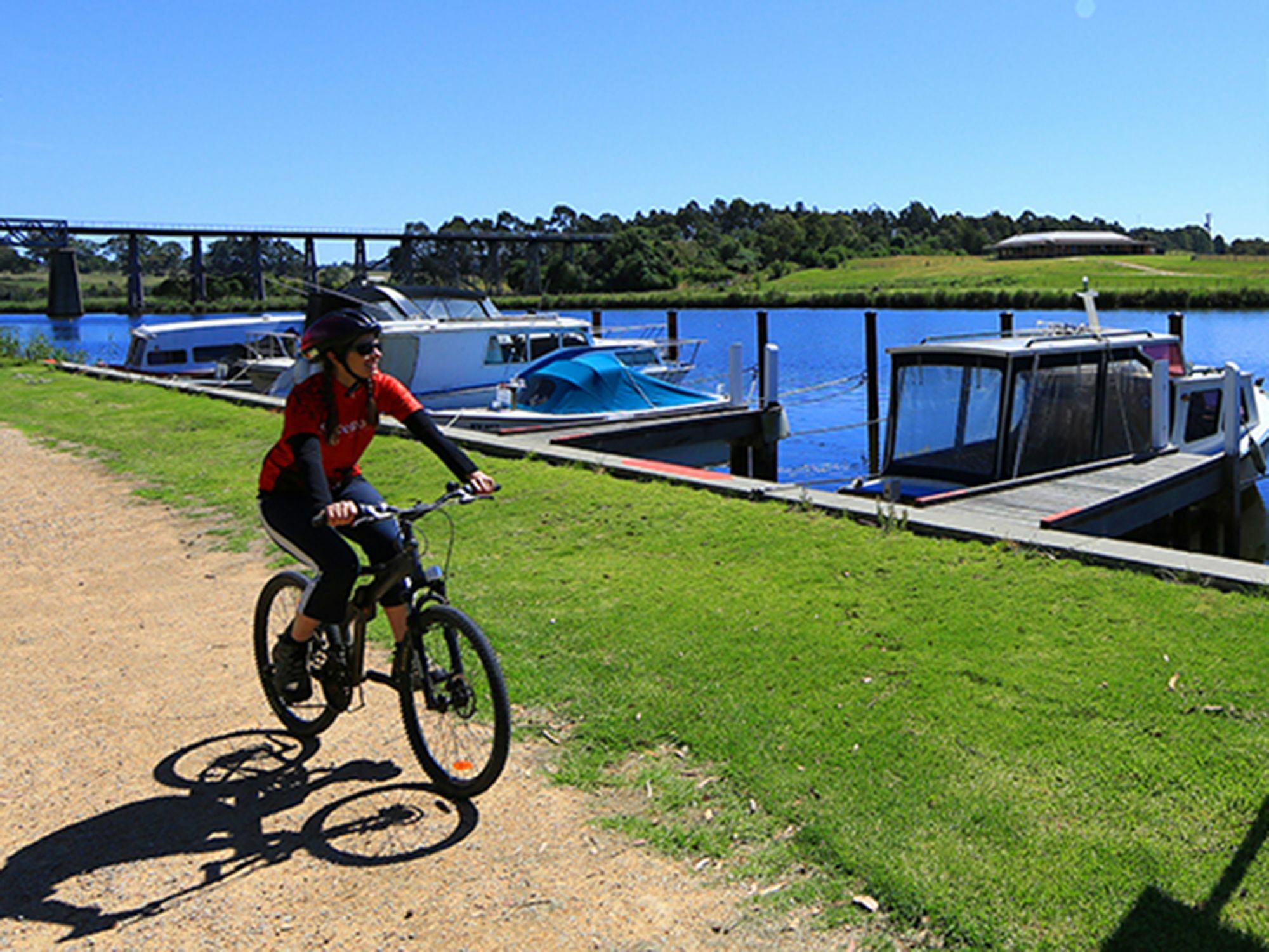 Nrma Bairnsdale Riverside Holiday Park Exterior photo