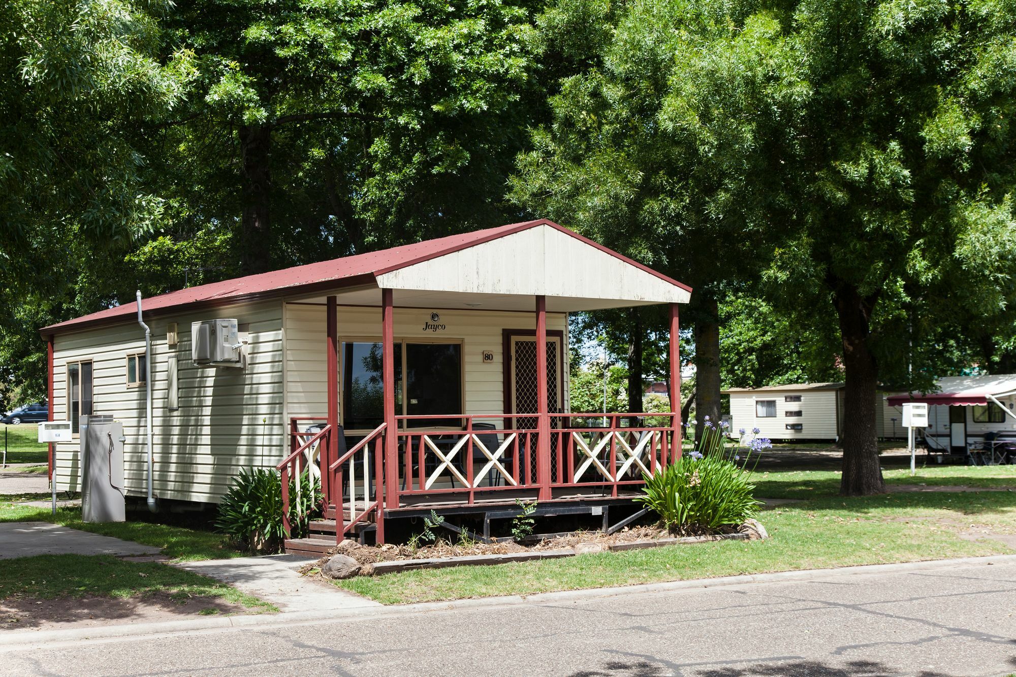 Nrma Bairnsdale Riverside Holiday Park Exterior photo